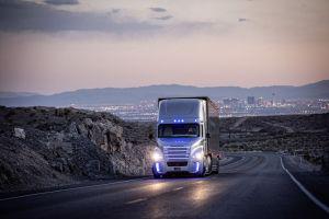 В США стартовал проект по переоснащению обычных грузовых автомобилей в беспилотные